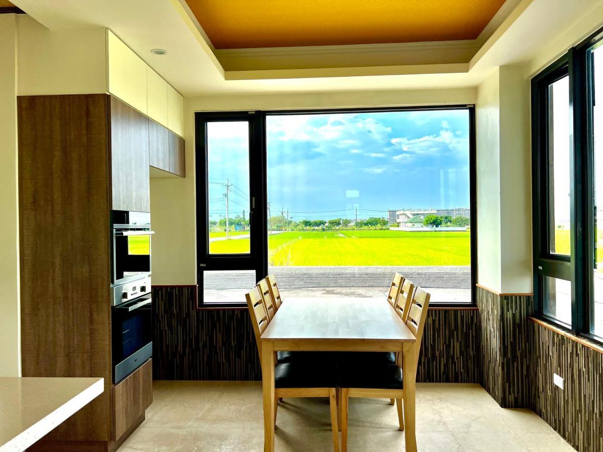 Xin Yi Bed & Breakfast Вужие Екстериор снимка